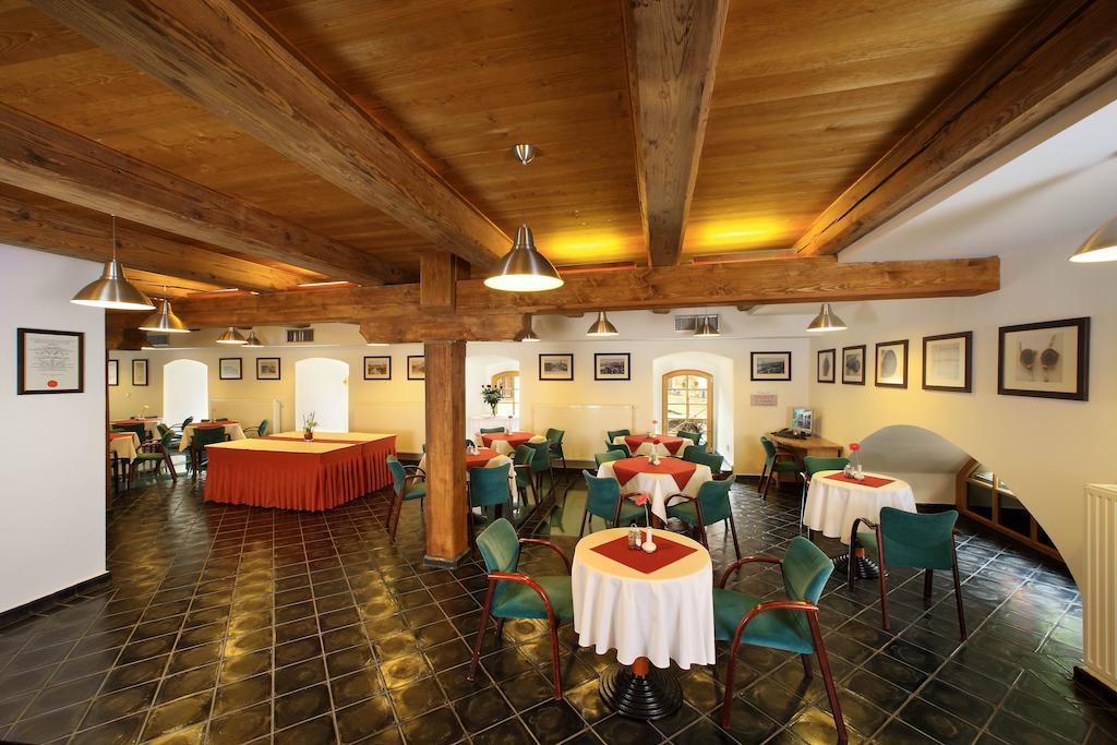 Český Krumlov Hotel Mlyn מראה חיצוני תמונה